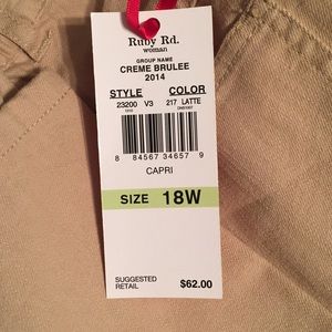 Ruby Rd. Pants - Ruby rd Capri. NWT. Size 18w Ruby Rd. Pants - Ruby rd Capri. NWT. Size 18w